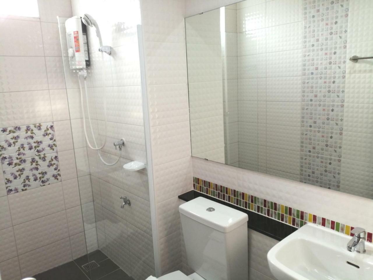 The Like Hotel Udon Thani Esterno foto