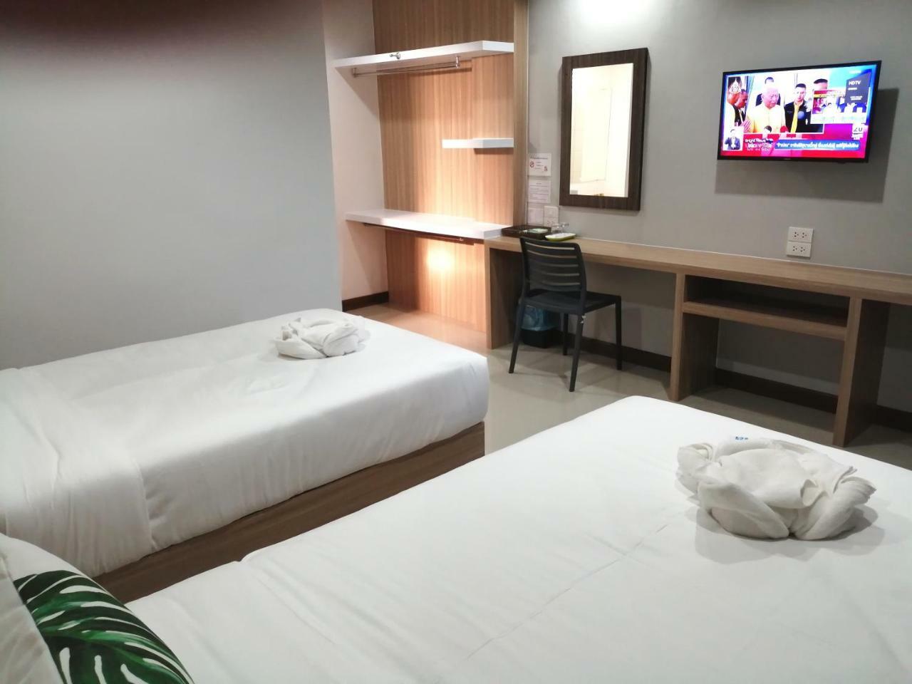The Like Hotel Udon Thani Esterno foto